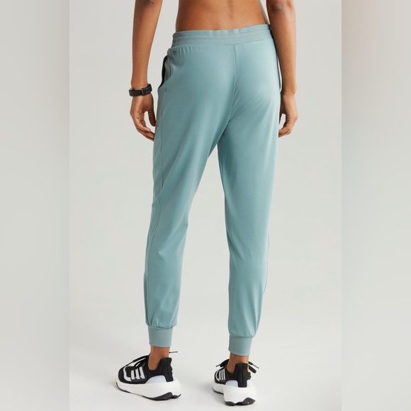 NWT NEW Zella Live In Pocket Joggers in Blue Gray Grey - Picture 4 of 8